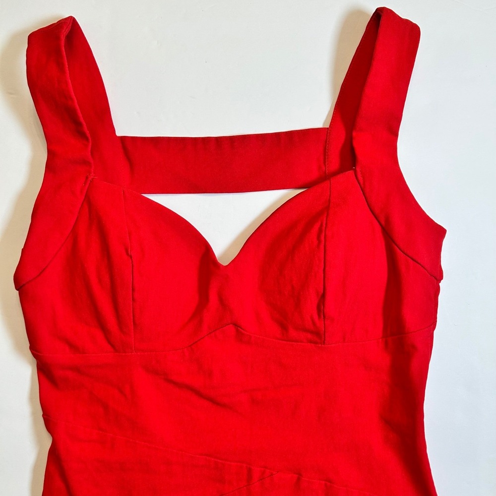 Emerald‎ Sundae Red Cutout Sheath Dress Size 9 Sleeveless V Neck Party